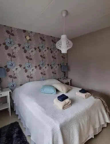 Apartment Viihtyisae Saunallinen Kolmio Keskustan Laeheisyydessae *